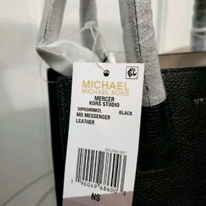 Michael Kors Messenger Bag